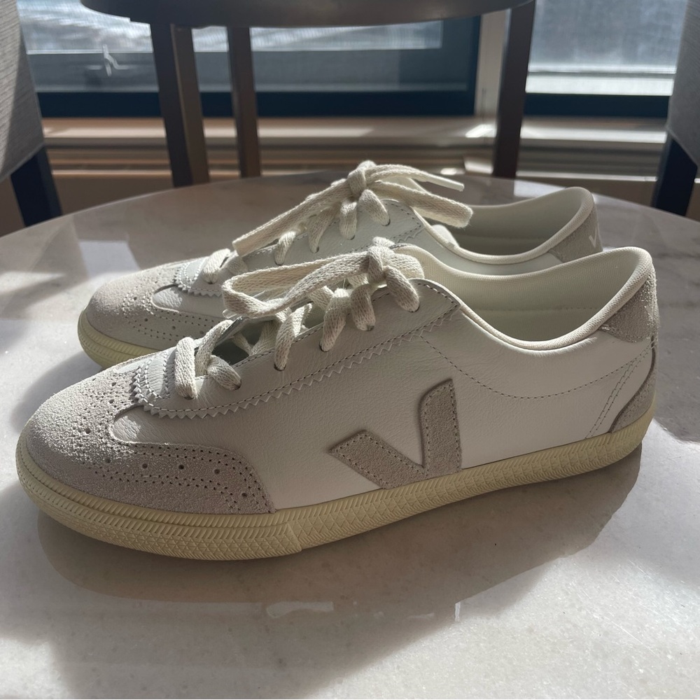 Veja Volley Low Top Suede Canvas Sneaker Natural White Size 38 / US 7 NEW